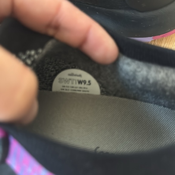 Allbirds Women's Trail Runners SWT - Picture 8 of 8